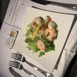 MU207 豪华头等舱的云端美食体验 品味精致小吃服务